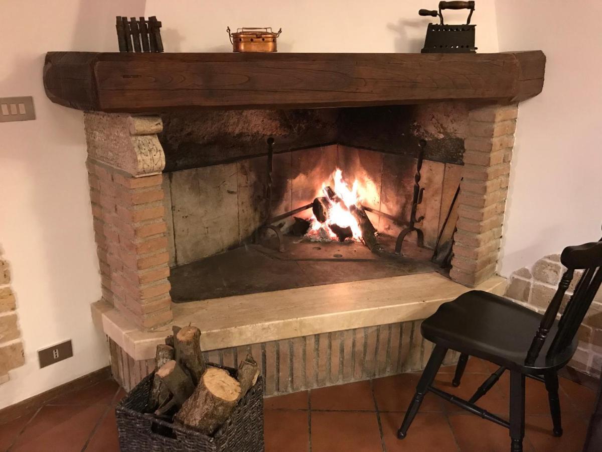 Il Giardino Segreto Apartment Carbognano Luaran gambar